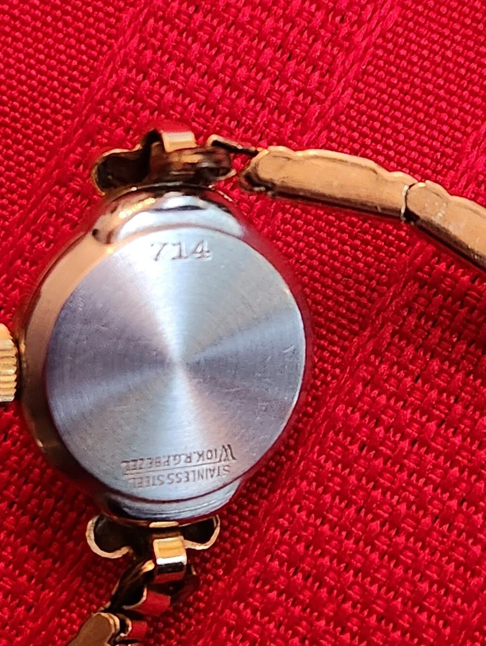 Vintage Wadsworth Ladies Wristwatch Ref 714 - 10K R.G.F. Bezel, Stainless Back,